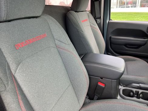 Used 2025 Jeep Wrangler Rubicon image 59