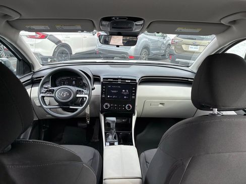 Used 2023 Hyundai Tucson SE image 18