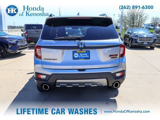Used 2023 Honda Passport TrailSport image 4