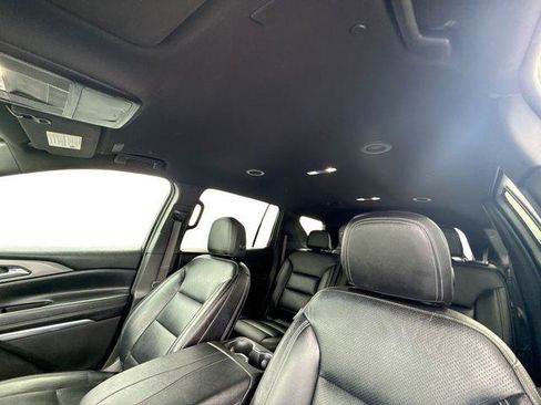 Used 2024 Chevrolet Traverse LT FWD image 16