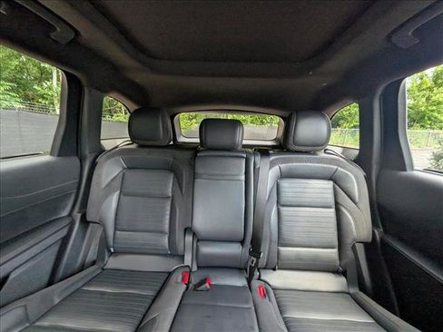 Used 2024 Lincoln Nautilus Reserve w/ Equipment Group 202A AWD/4WD image 18