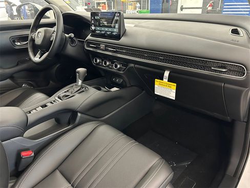 New 2026 Honda HR-V EX-L image 23
