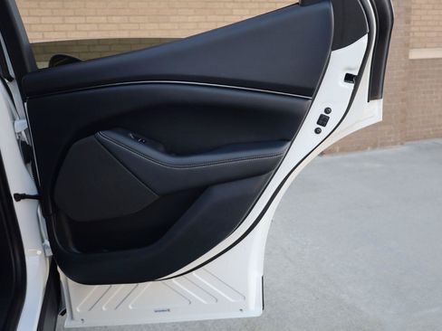 Used 2022 Ford Mustang Mach-E Select w/ Comfort/Technology Package RWD image 22