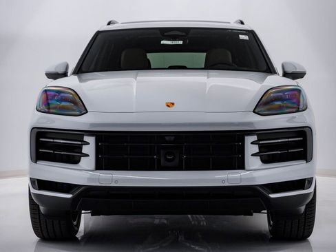 New 2026 Porsche Cayenne S image 6