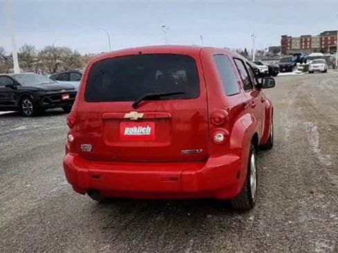 Used 2011 Chevrolet HHR LT image 7