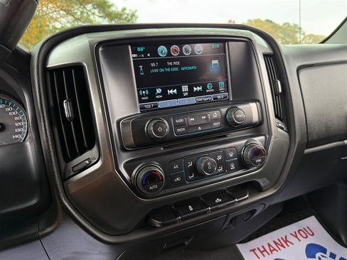 Used 2019 Chevrolet Silverado 1500 LT w/ All Star Edition image 51