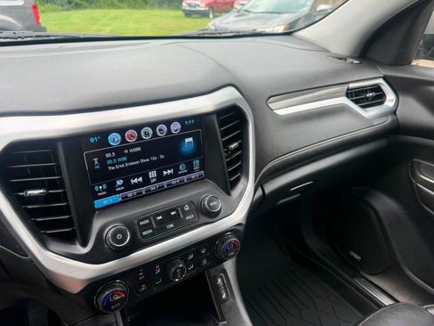 Used 2019 GMC Acadia SLT FWD image 14