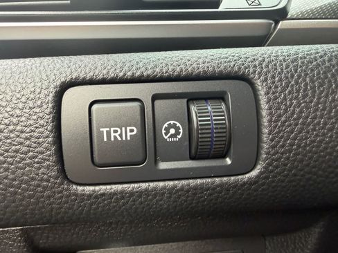 Used 2019 Honda Accord Sport image 17