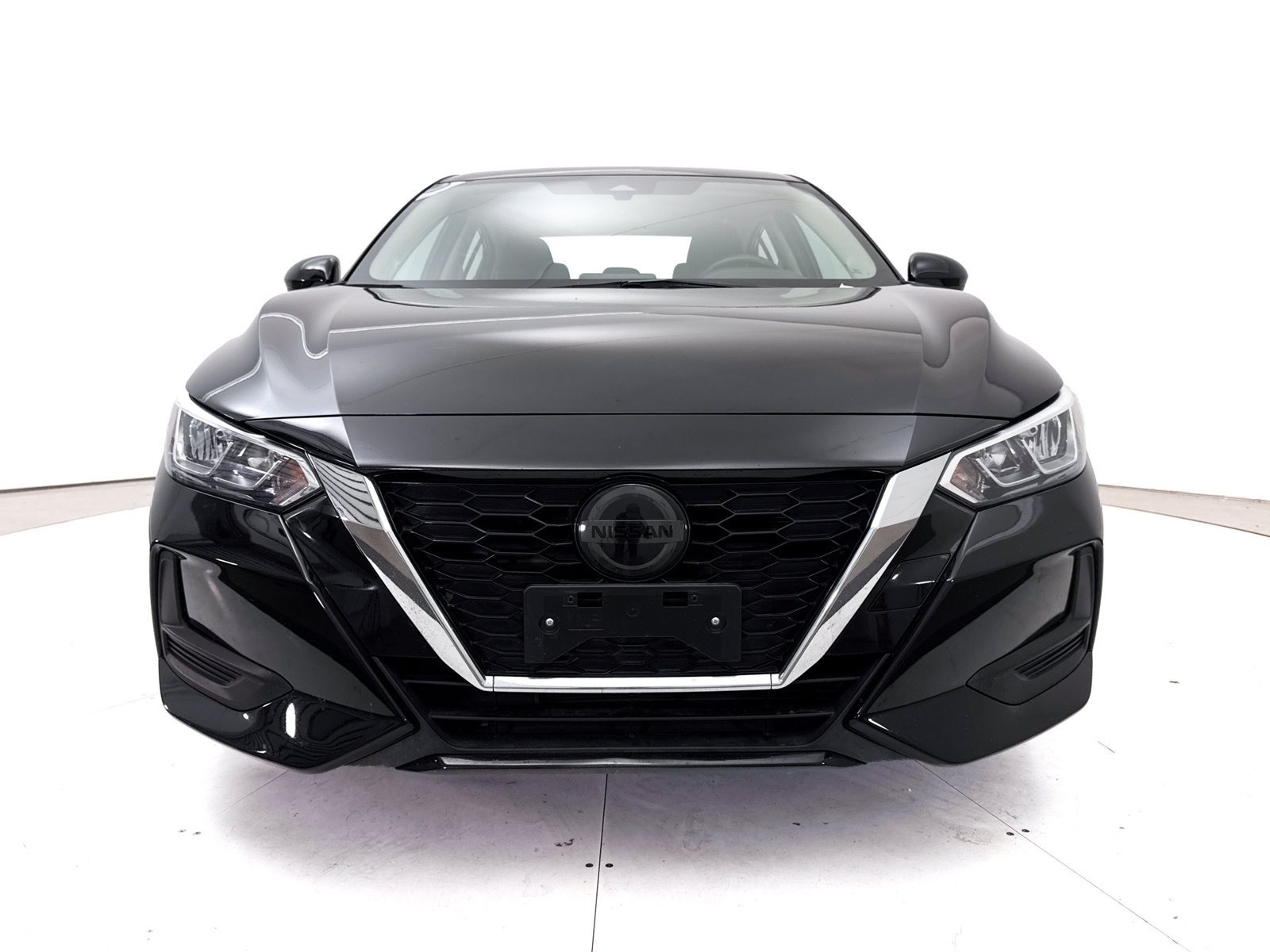 Used 2022 Nissan Sentra SV w/ Trunk Package FWD image 2