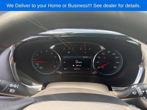 Used 2023 Chevrolet Traverse LT w/ Rear Camera Mirror Package AWD/4WD image 14