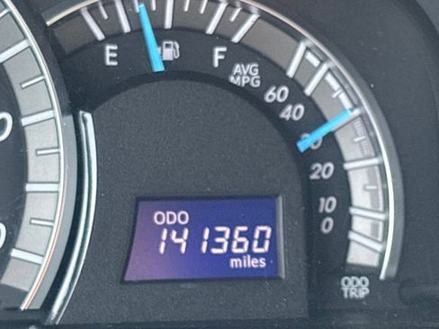 Used 2014 Toyota Camry SE FWD image 23