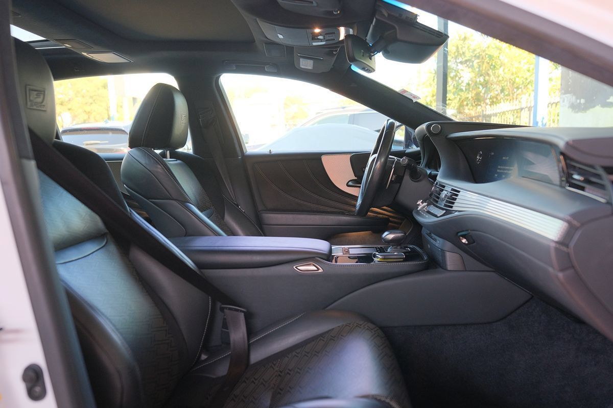 Used 2018 Lexus LS 500 F Sport w/ Performance Package RWD image 29