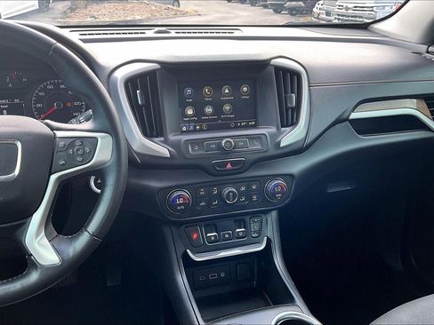 Used 2018 GMC Terrain SLE w/ Driver Convenience Package FWD image 5
