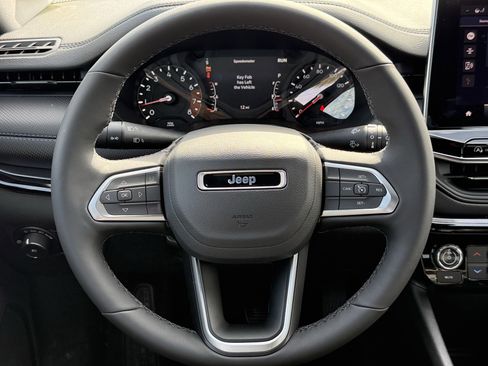 New 2026 Jeep Compass Latitude AWD/4WD image 12