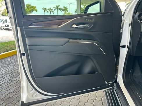 Used 2022 Cadillac Escalade Premium Luxury w/ Performance Package RWD image 38