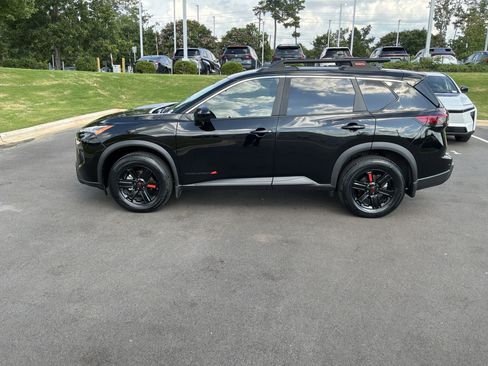 Used 2025 Nissan Rogue SV AWD/4WD image 7