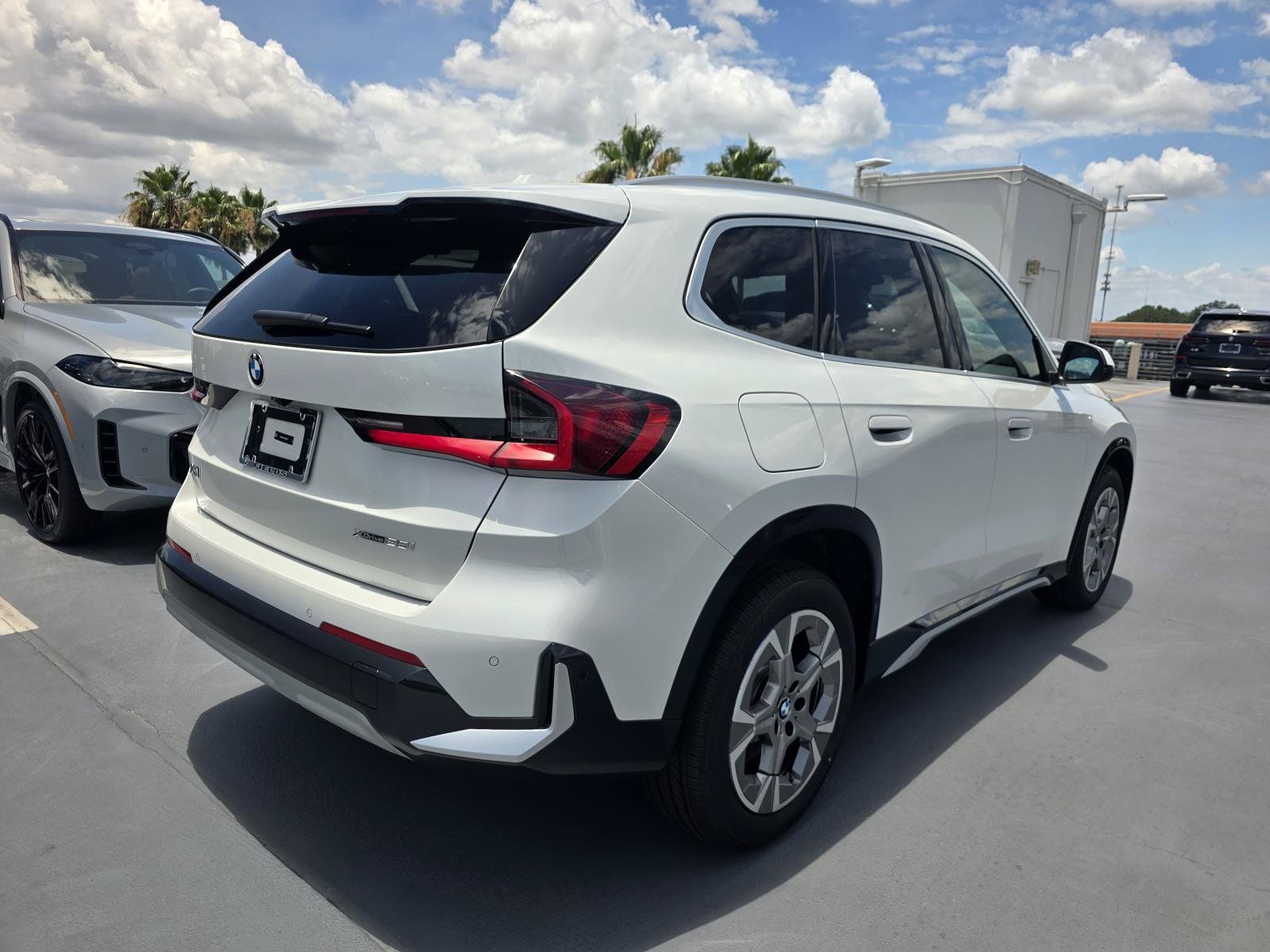 New 2026 BMW X1 xDrive28i w/ Convenience Package AWD/4WD image 3