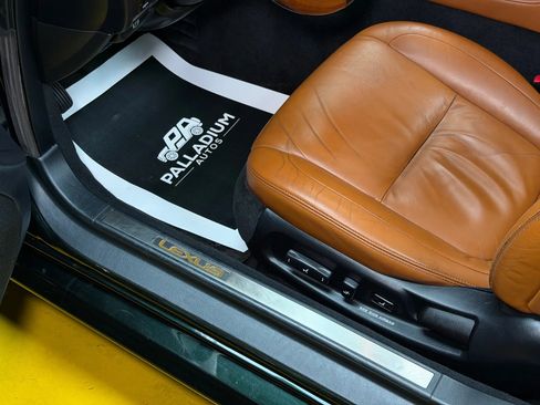 Used 2005 Lexus SC 430 Convertible image 28