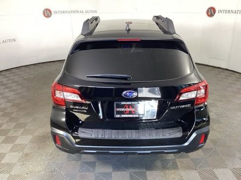 Used 2018 Subaru Outback 2.5i Premium image 6