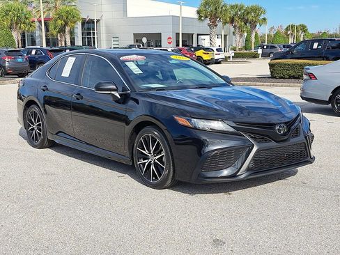 Certified 2023 Toyota Camry SE image 2