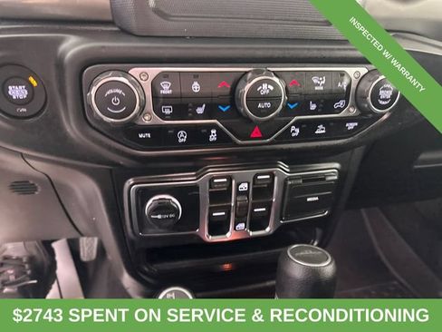 Used 2021 Jeep Gladiator Overland w/ LED Lighting Group AWD/4WD image 30