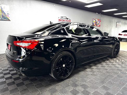 Used 2019 Maserati Ghibli S image 13