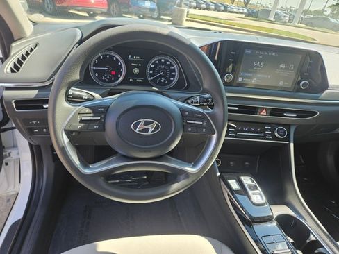 Used 2022 Hyundai Sonata SEL w/ Cargo Package image 17