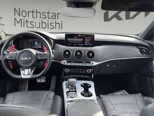 Used 2023 Kia Stinger GT2 RWD image 13