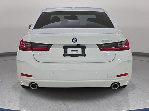 Used 2023 BMW 330i Sedan w/ Driving Assistance Package RWD image 8