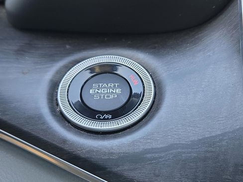 Certified 2021 Jeep Grand Cherokee L Overland w/ Advanced Protech Group III image 29