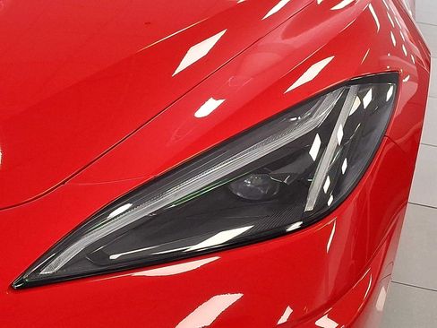 Used 2023 Chevrolet Corvette Stingray Coupe w/ Z51 Performance Package RWD image 9