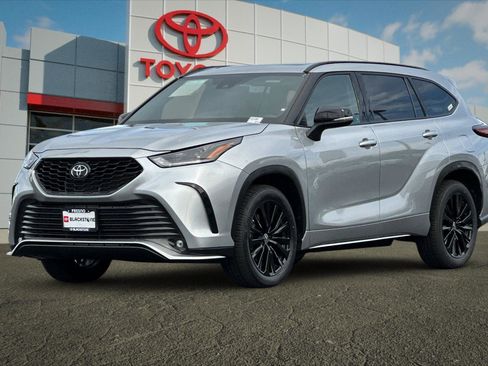 Certified 2025 Toyota Highlander XSE AWD/4WD image 7