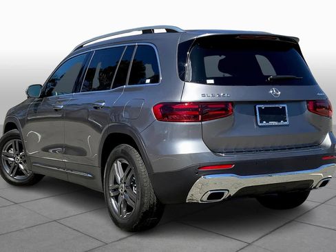 New 2025 Mercedes-Benz GLB 250 4MATIC image 16