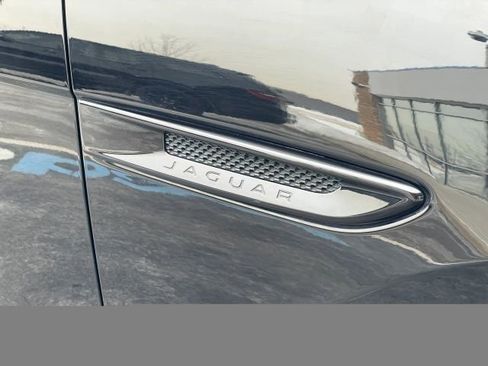 Used 2019 Jaguar F-PACE S image 15