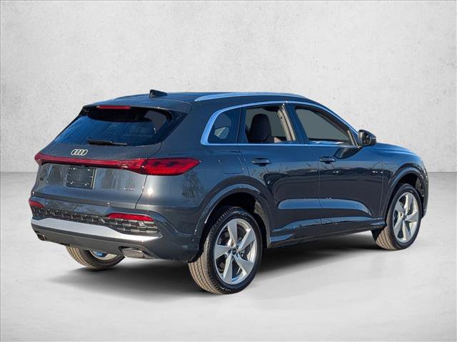 Used 2025 Audi Q5 Premium Plus AWD/4WD image 2