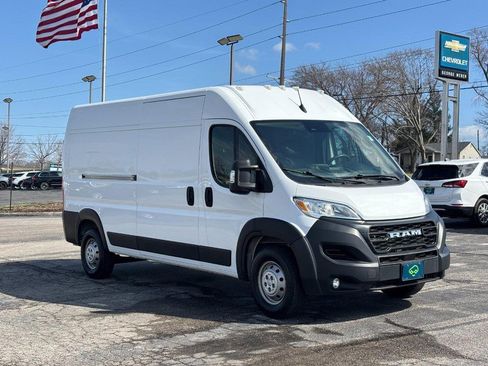 Used 2023 RAM ProMaster 2500 w/ Convenience Group image 8