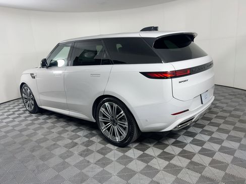 New 2026 Land Rover Range Rover Sport Dynamic SE image 3