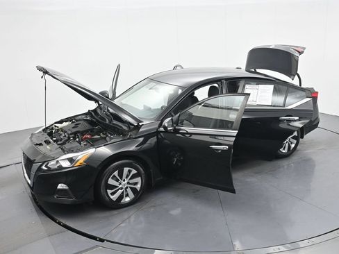 Used 2019 Nissan Altima 2.5 S FWD image 38