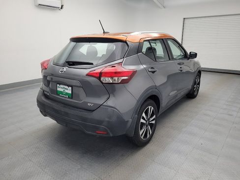 Used 2019 Nissan Kicks SV FWD image 9