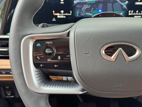 Used 2025 INFINITI QX80 Luxe AWD/4WD image 22