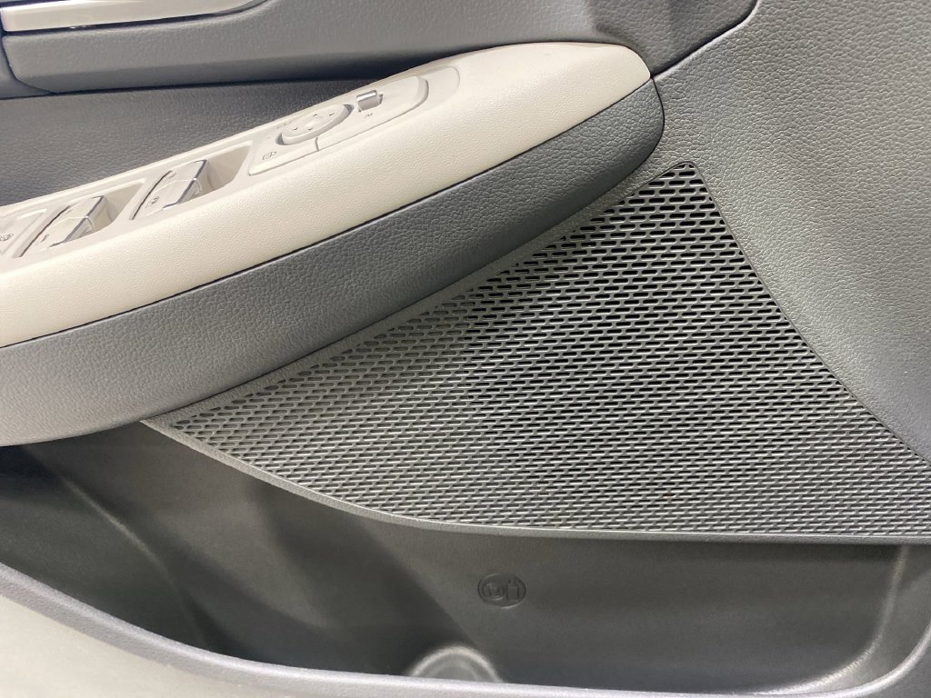 Used 2025 Hyundai Sonata SEL FWD image 32