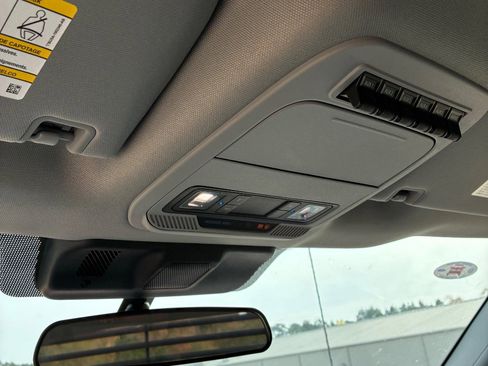 Used 2024 Ford F350 XLT w/ FX4 Off-Road Package image 21