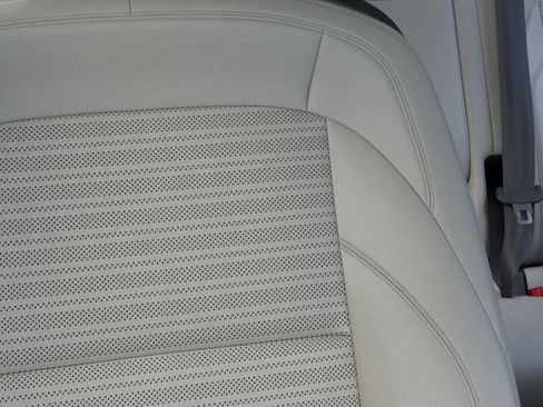 New 2026 Lincoln Nautilus Reserve image 16