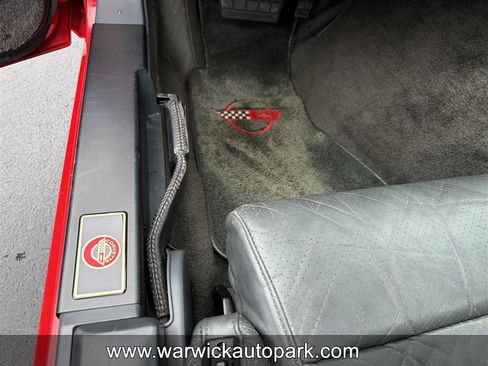 Used 1987 Chevrolet Corvette Coupe RWD image 19