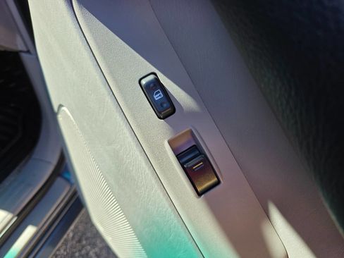 Used 2003 Toyota 4Runner SR5 image 29