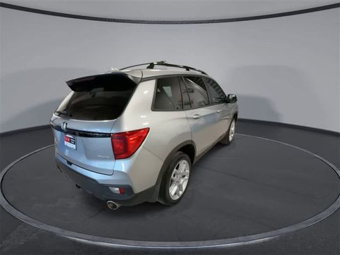 Certified 2025 Honda Passport EX-L image 8