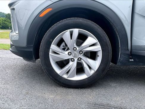 Used 2025 Buick Encore GX Preferred FWD image 2