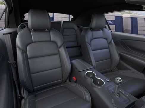 Used 2026 Ford Mustang Convertible RWD image 10