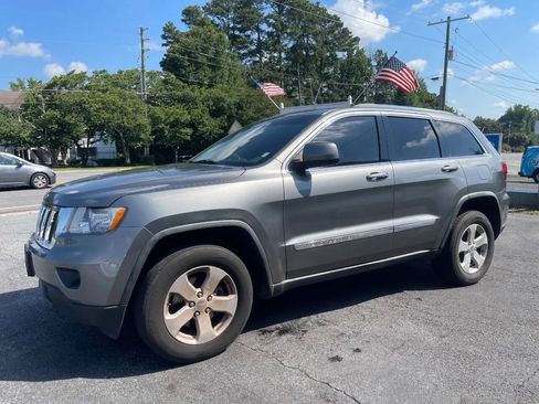 Used 2012 Jeep Grand Cherokee Laredo AWD/4WD image 4
