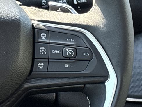 Certified 2024 Jeep Grand Cherokee Altitude RWD image 24